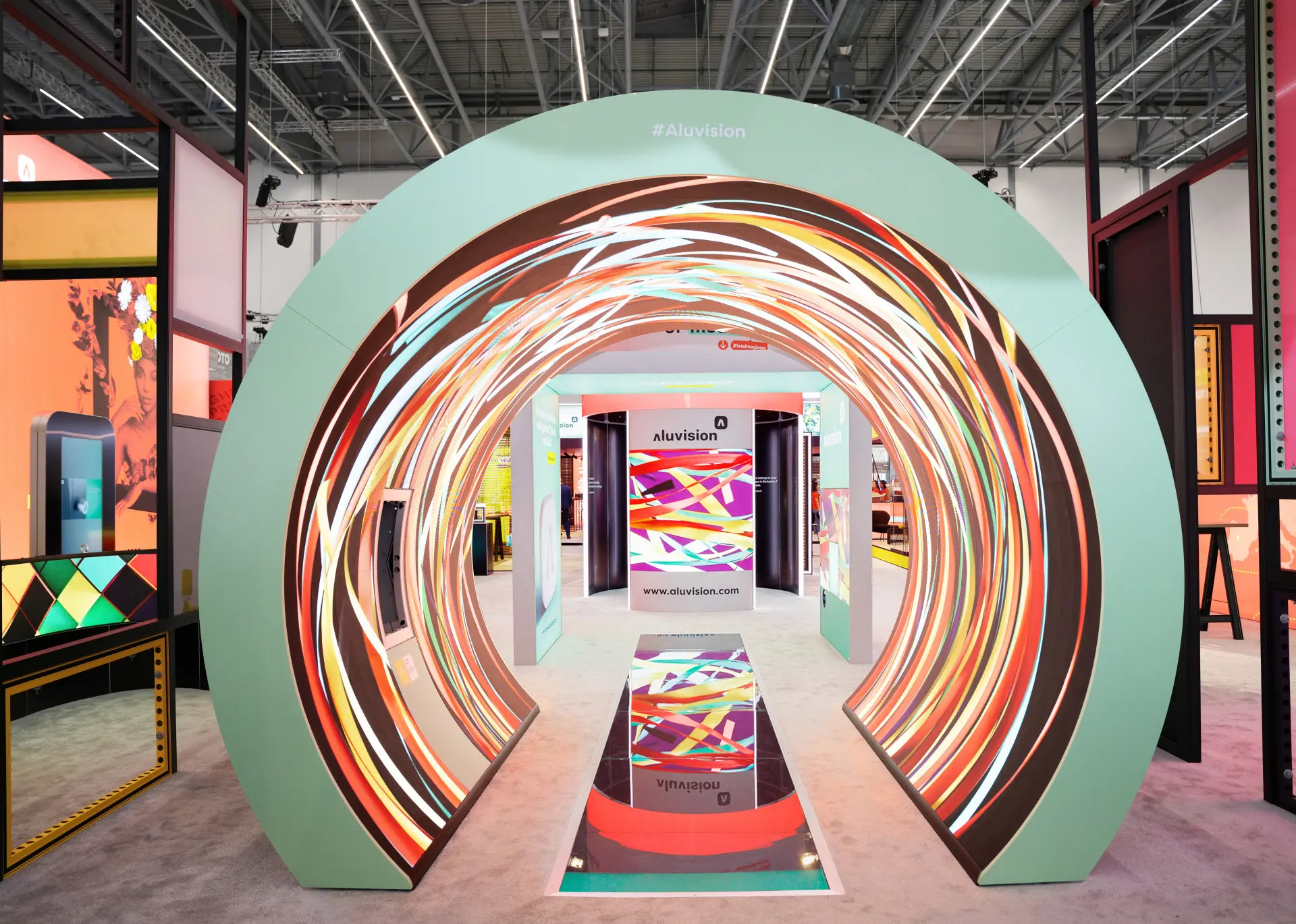 Image from the Aluvision website